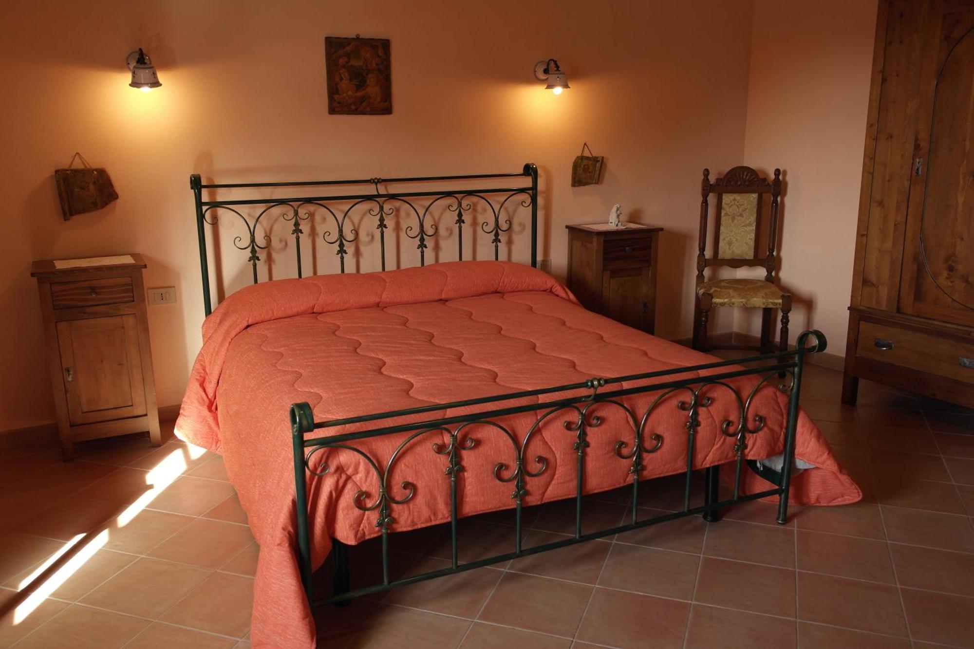 Agriturismo Vergelle Montalcino Room photo